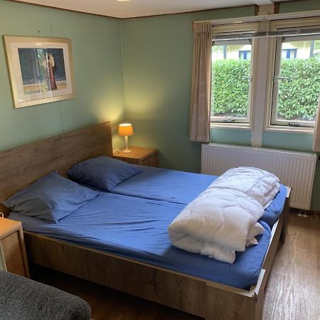 Sfeervolle Chalet Met Terras, H14 De Veldkamp, Epe, Voor 4 Personen Vila Exterior foto