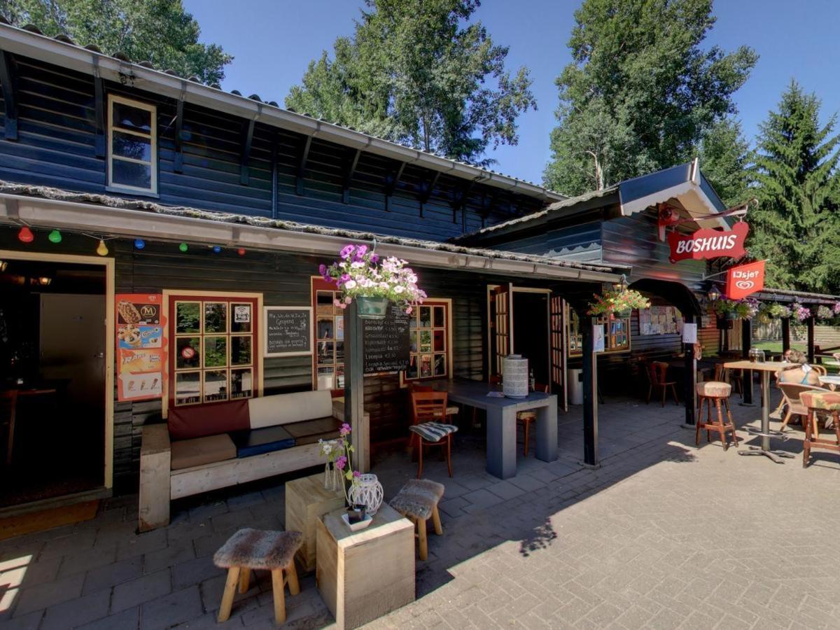 Sfeervolle Chalet Met Terras, H14 De Veldkamp, Epe, Voor 4 Personen Vila Exterior foto