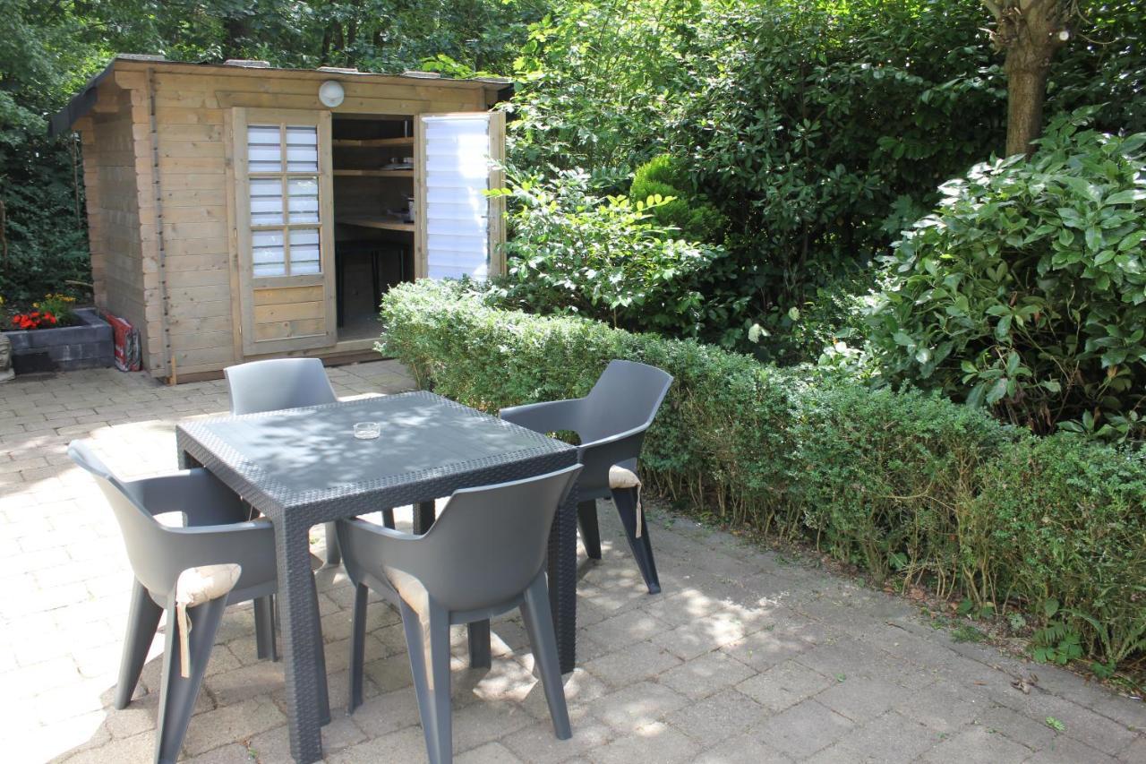 Sfeervolle Chalet Met Terras, H14 De Veldkamp, Epe, Voor 4 Personen Vila Exterior foto