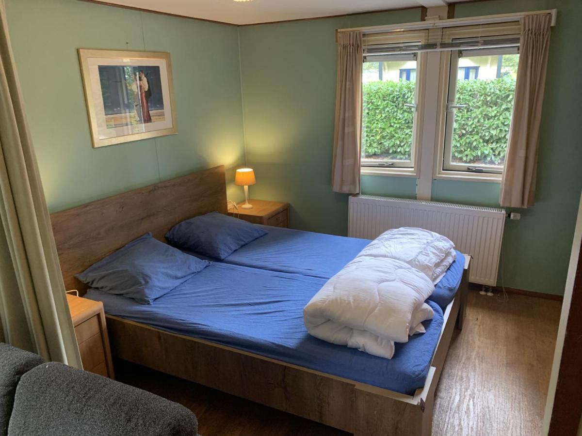 Sfeervolle Chalet Met Terras, H14 De Veldkamp, Epe, Voor 4 Personen Vila Exterior foto